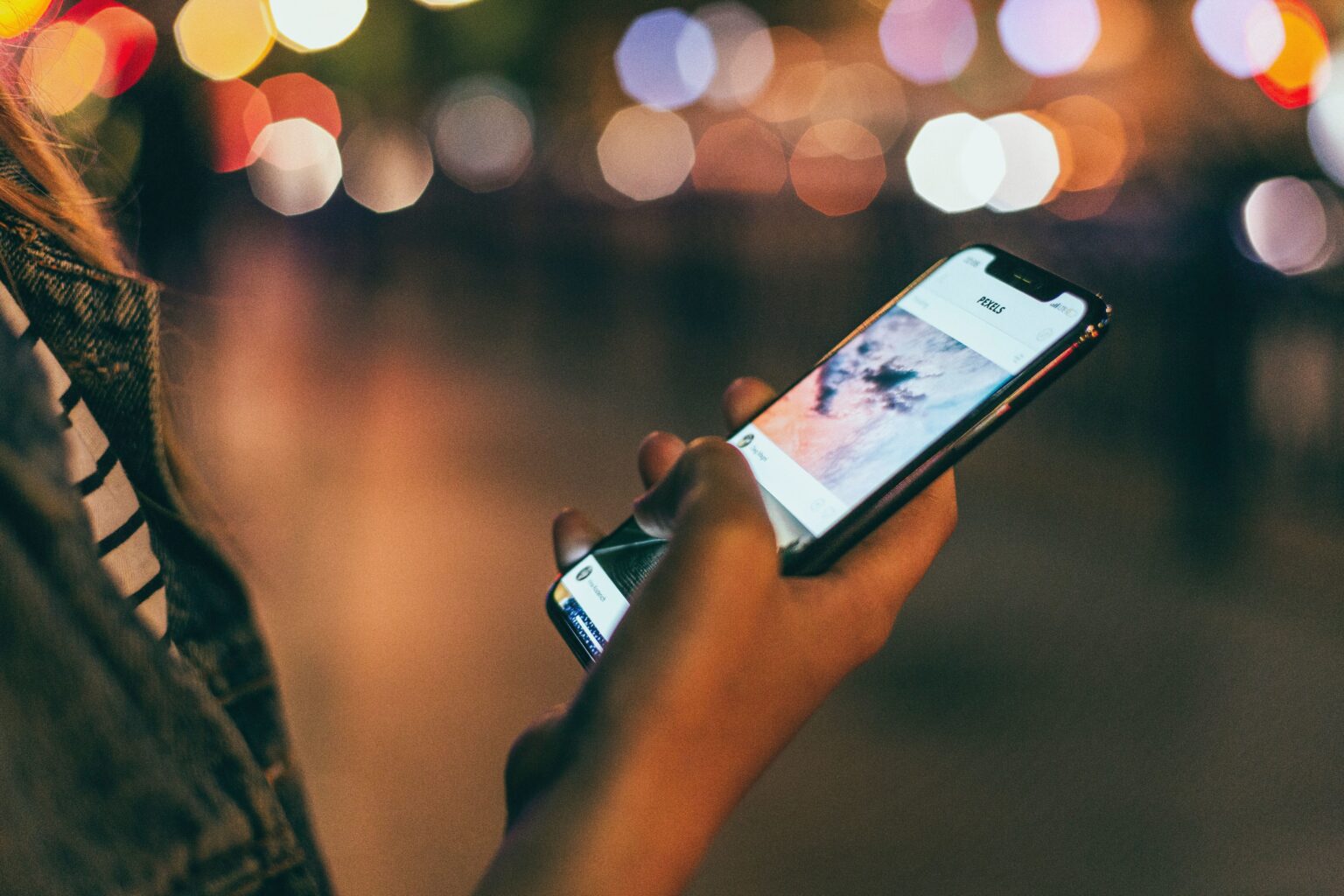 5 must-have apps for travelling alone