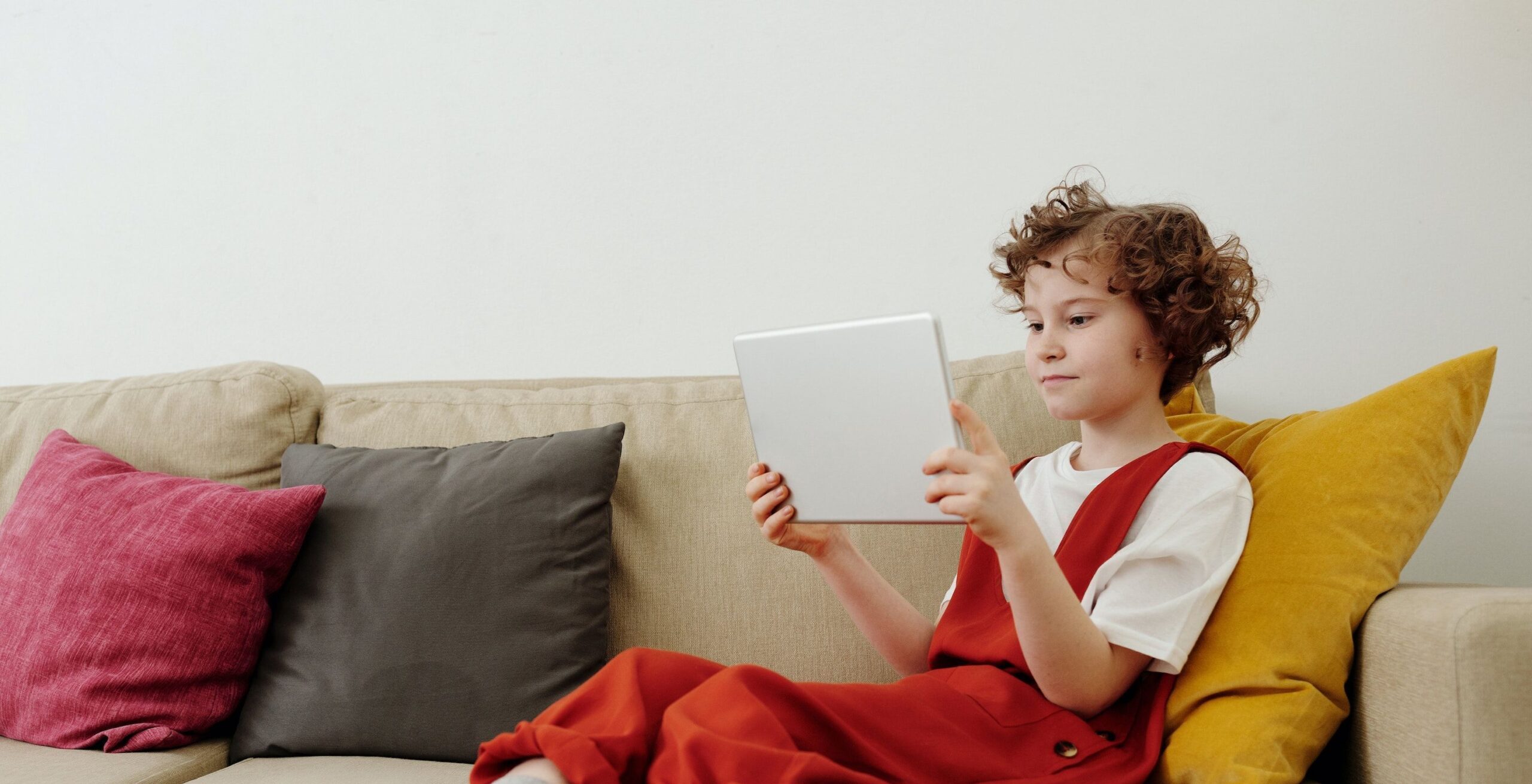 10 steps to set your child up with a healthy online/offline balance