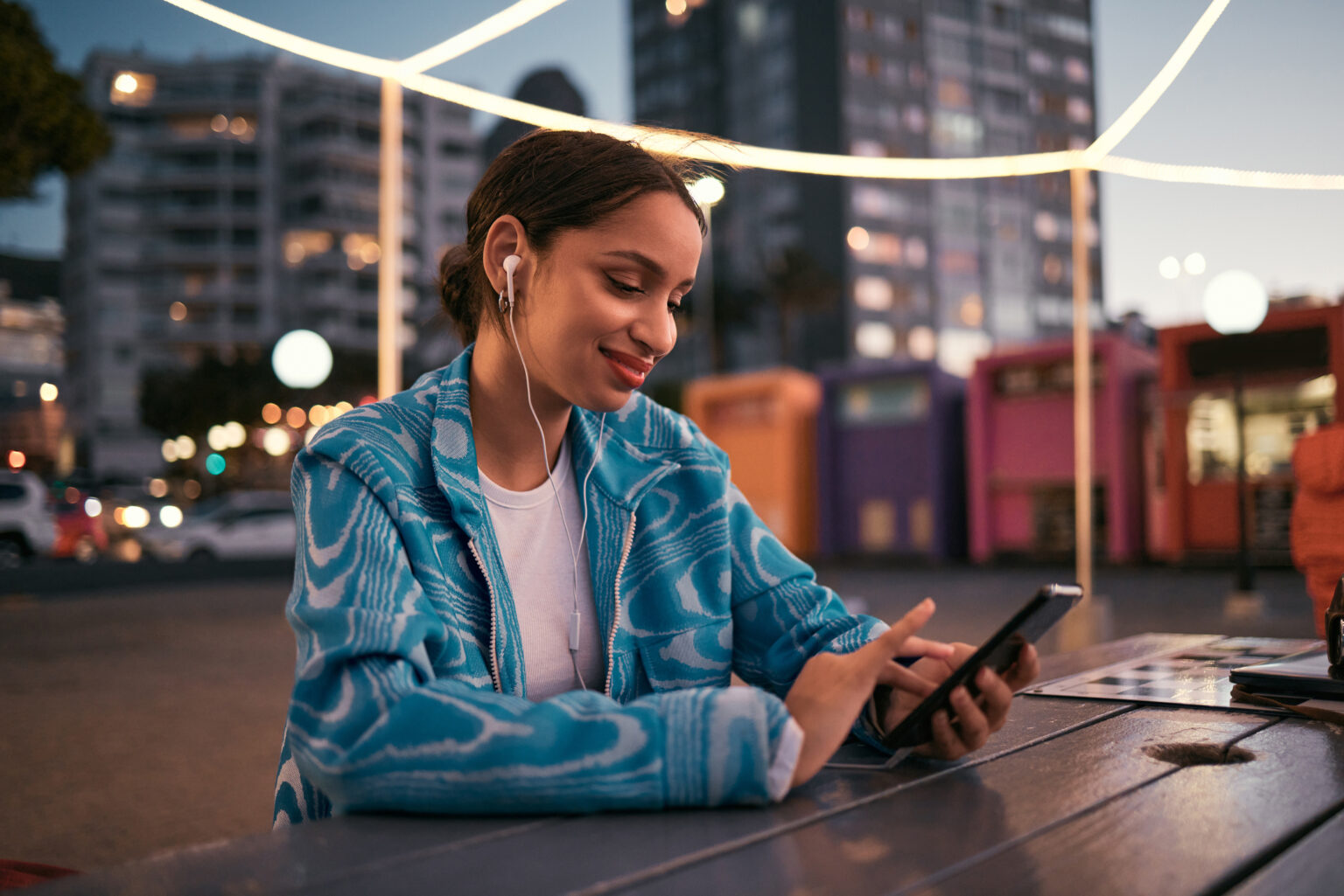 How to Stream Music Without Chowing All Your Data